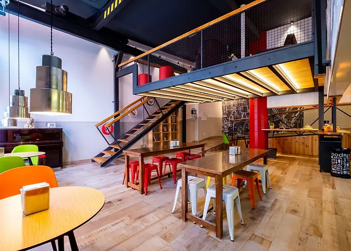 Far Home Bernabeu Madri